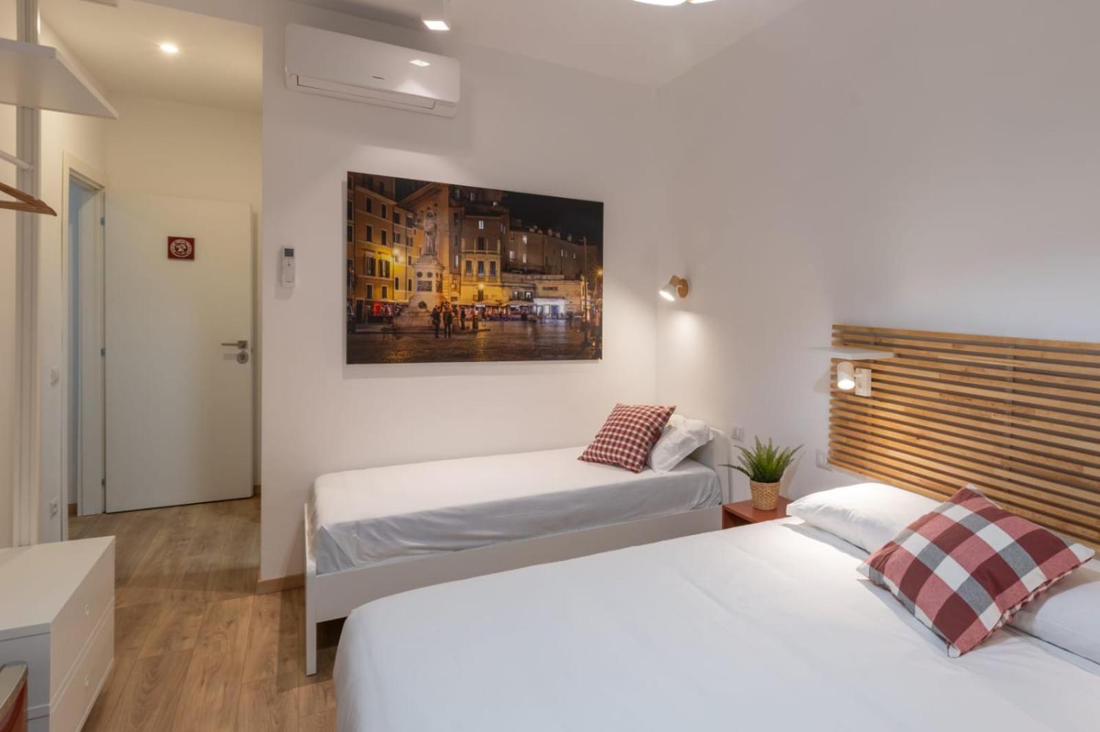 433 Rooms Roma Εξωτερικό φωτογραφία