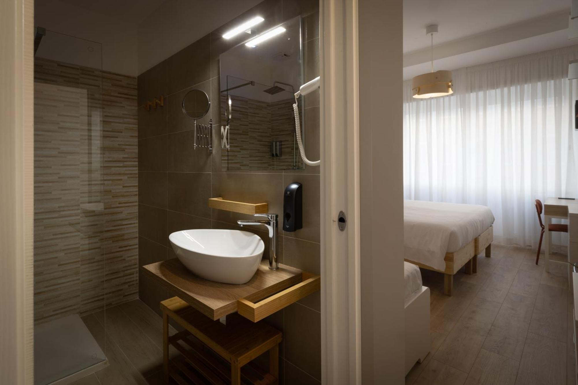 433 Rooms Roma Εξωτερικό φωτογραφία
